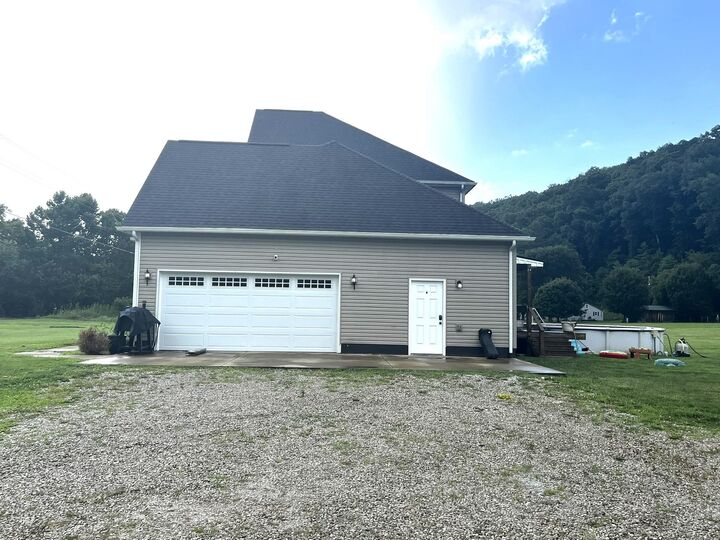 Property Photo: 1860 Brushy Rd KY 41144-0000