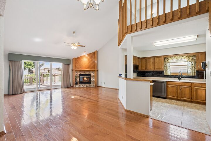 Property Photo: 1004 Bradford Place IA 50266
