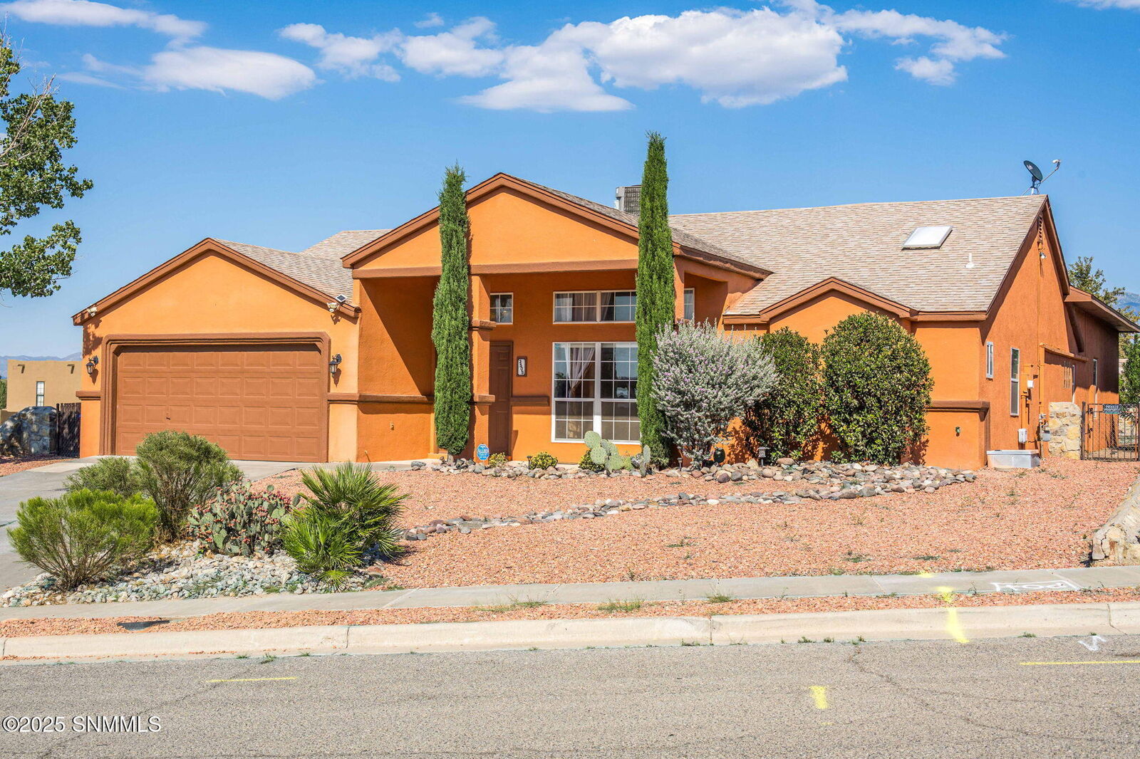 Property Photo:  3505 Canyon Ridge Arc  NM 88011 