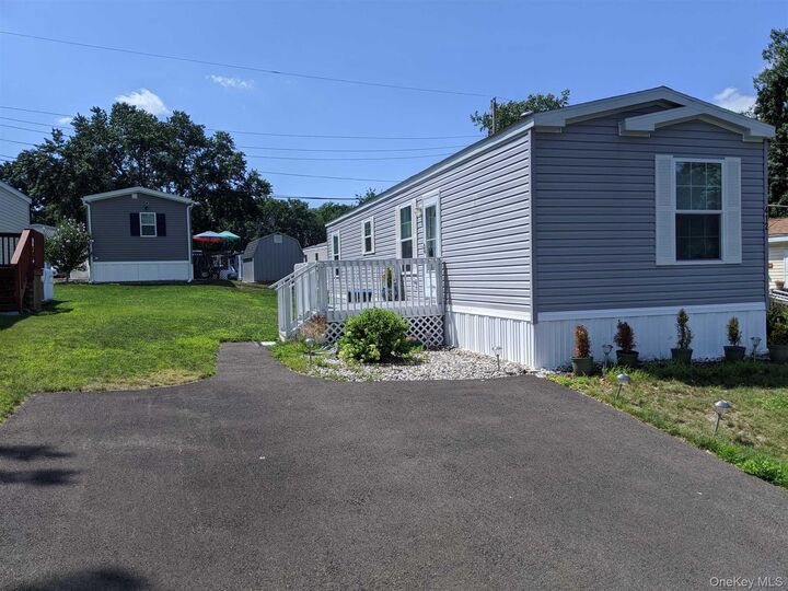 412 Sandgate Drive  New Windsor NY 12553 photo