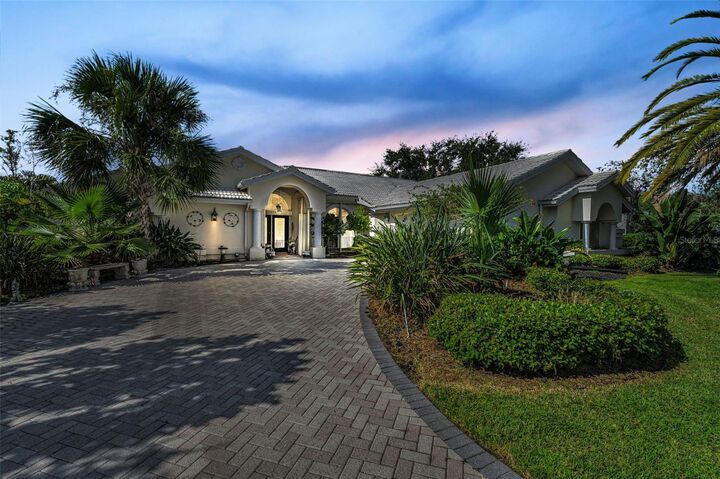 Property Photo: 1828 Eagle Trace Boulevard FL 34685