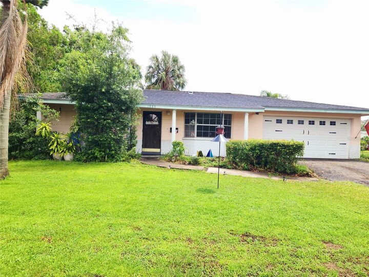 1984 64th Avenue N  St Petersburg FL 33702 photo