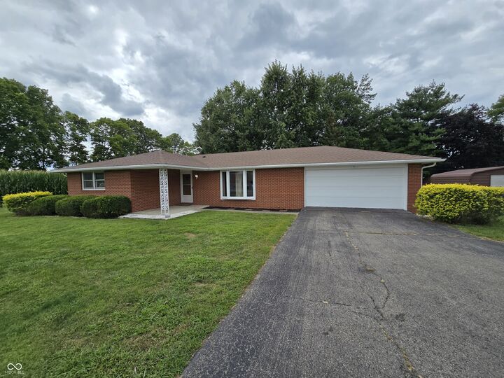 Property Photo: 1105 S Tiger Drive IN 47396