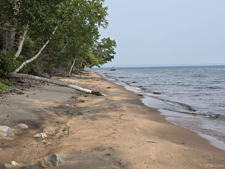 Property Photo:  11728 Von Zellan Drive  MI 49962 