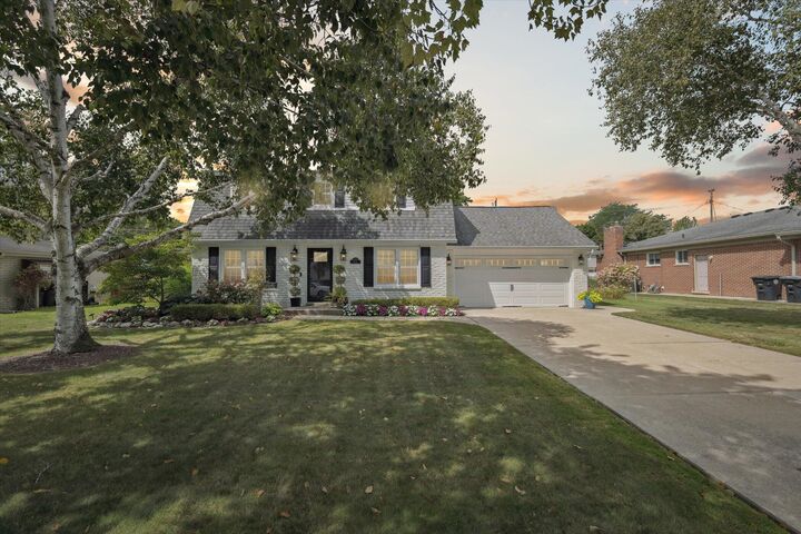 17751 Golfview Street  Livonia MI 48152 photo