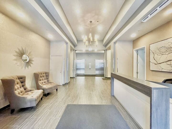 Property Photo: 451 W Huron Street 505 IL 60654