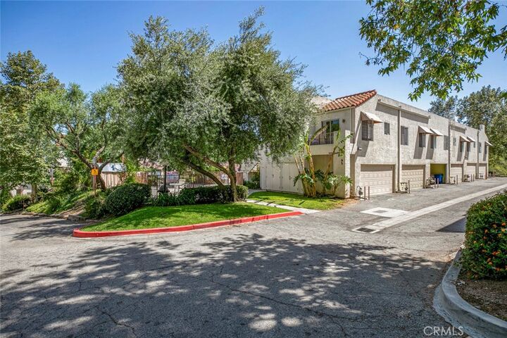 Property Photo: 12411 Osborne Street 114 CA 91331