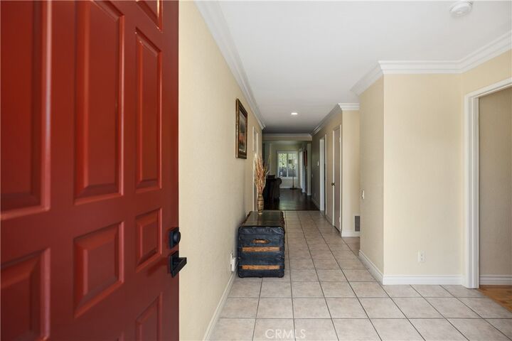 Property Photo: 27876 Torroba CA 92692