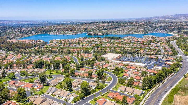 Property Photo: 27876 Torroba CA 92692