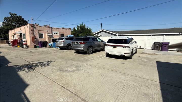 Property Photo:  42 W Mountain View Street  CA 90805 