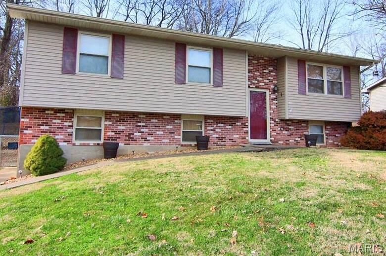 Property Photo:  819 August Street  MO 63755 