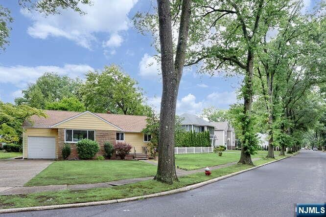 Property Photo: 88 Hazelhurst Avenue NJ 07452