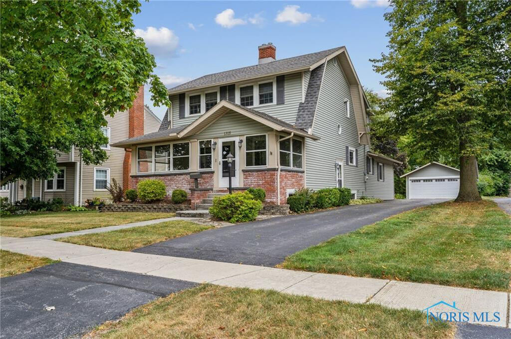 Property Photo:  1316 Hurd Avenue  OH 45840 