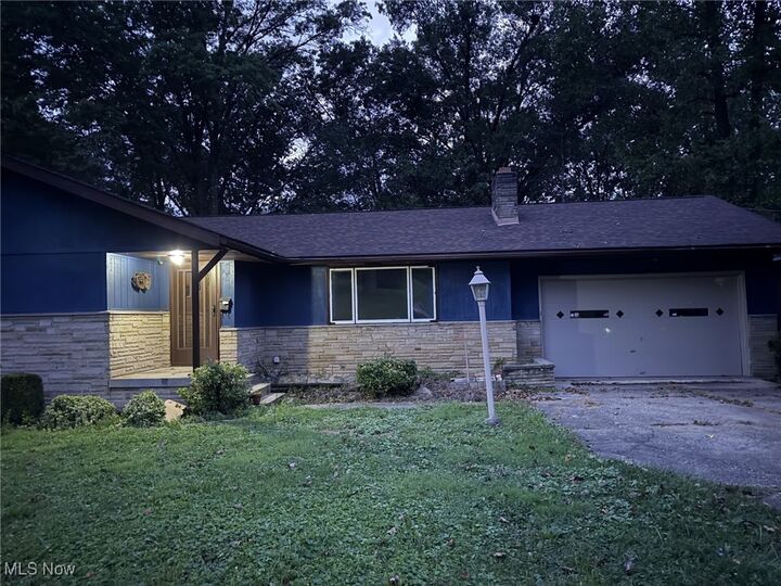 Property Photo: 820 Hartzell Avenue OH 44446