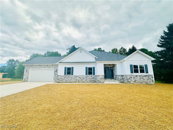 Property Photo: 124 Saint Andrews OH 44410