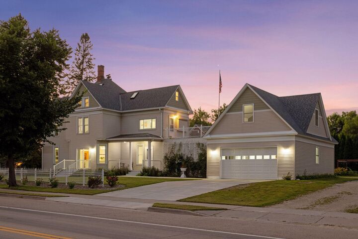 Property Photo:  917 Division Street S  MN 55057 