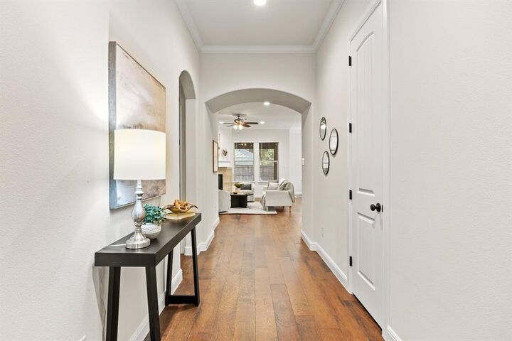 Property Photo: 5630 Birchman Avenue TX 76107