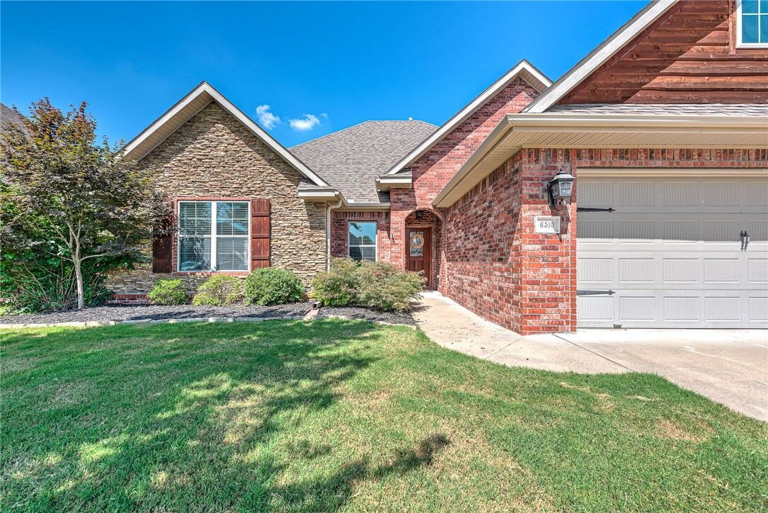 Property Photo:  6510 49th Street  AR 72758 