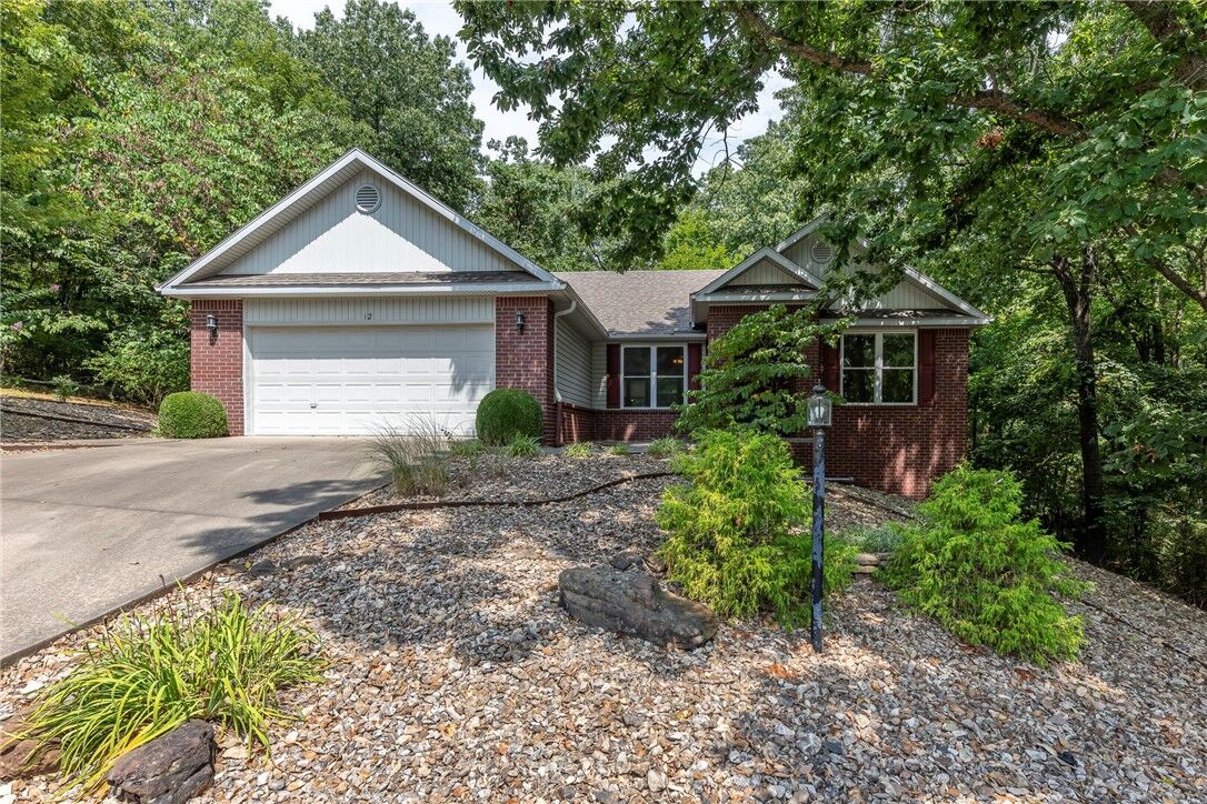 Property Photo: 12 Williamsburg Lane AR 72715