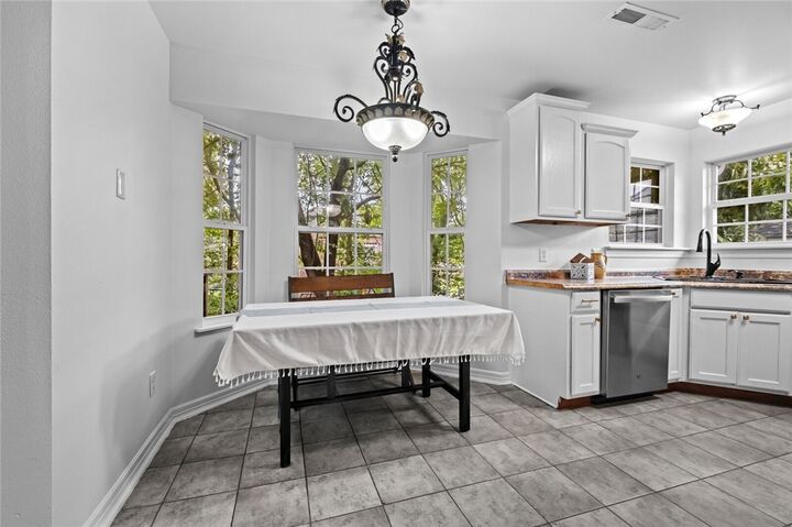 Property Photo: 2602 Seminole Street AR 72712