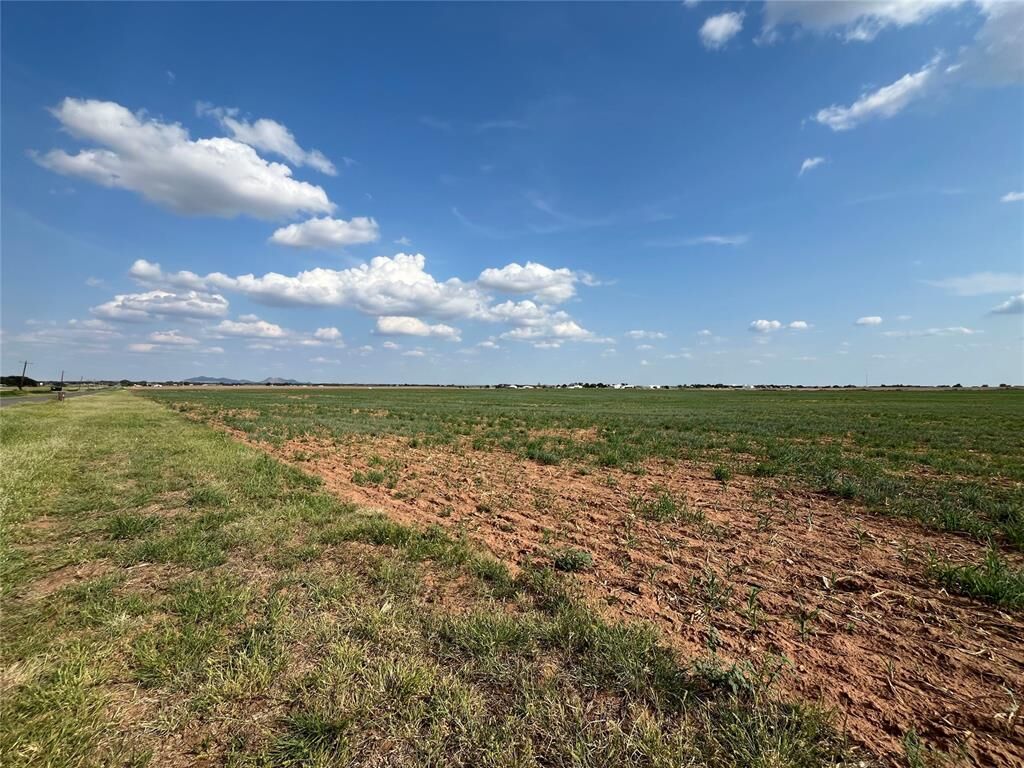Property Photo: 25999 N N Cr 206 OK 73521