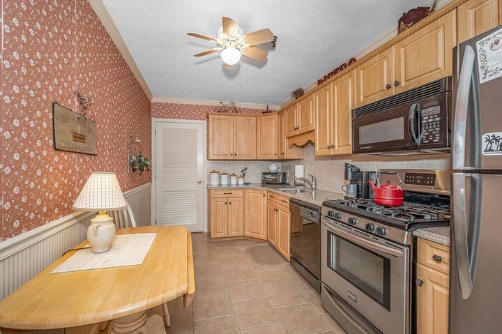 Property Photo:  14 Dallas Dr 308  MA 01826 