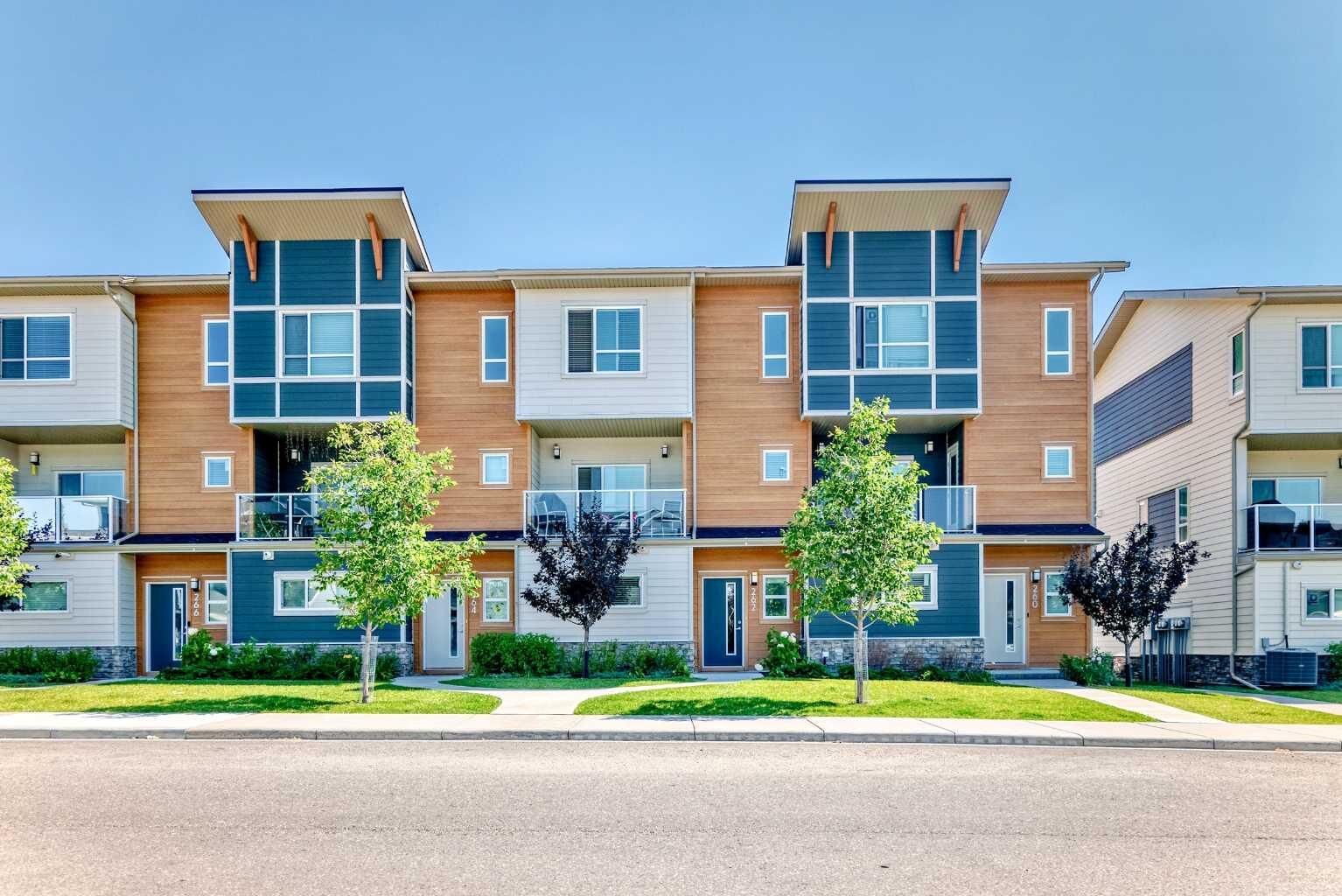 Property Photo: 262 Harvest Hills Way NE AB T3K 2P3