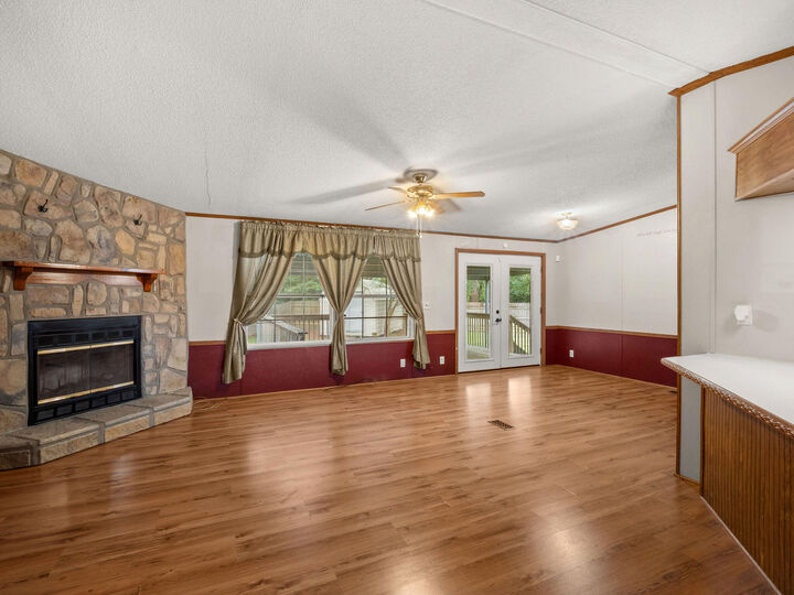 Property Photo: 788 Joshua Ryan St LA 70665