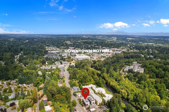 Property Photo:  17338  Bothell Way  NE  WA 98011 