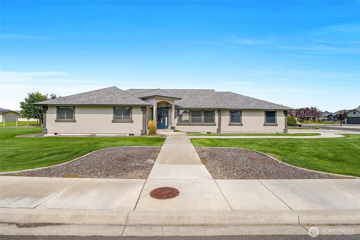 Property Photo:  1396  Fairway Drive NE  WA 98837 