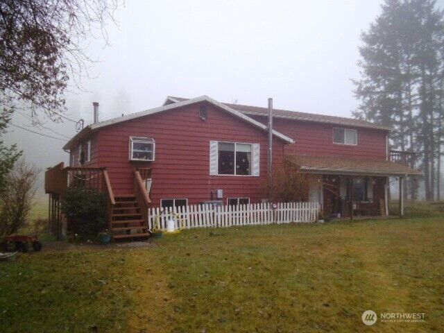 Property Photo: 13688 Sidney WA 98367