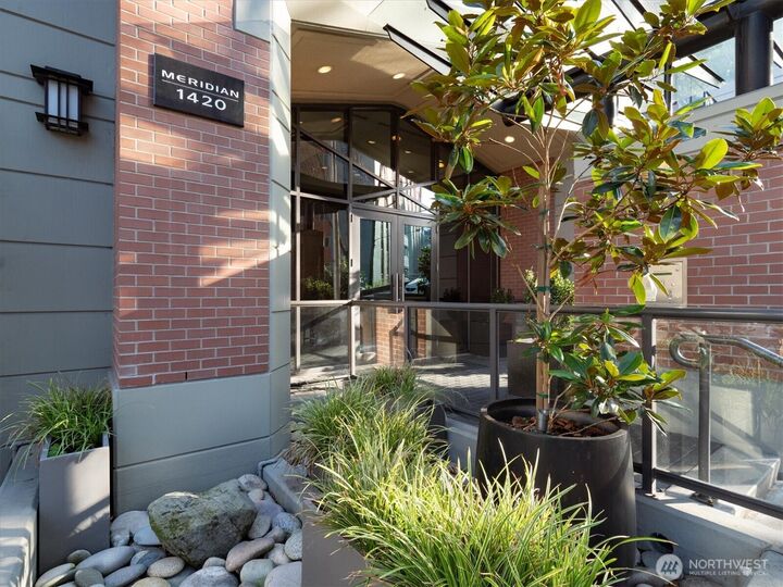 Property Photo: 1420 Terry Avenue 205 WA 98101