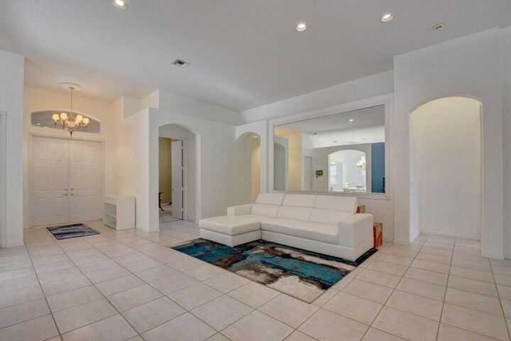 Property Photo: 18700 Ocean Mist Drive FL 33498