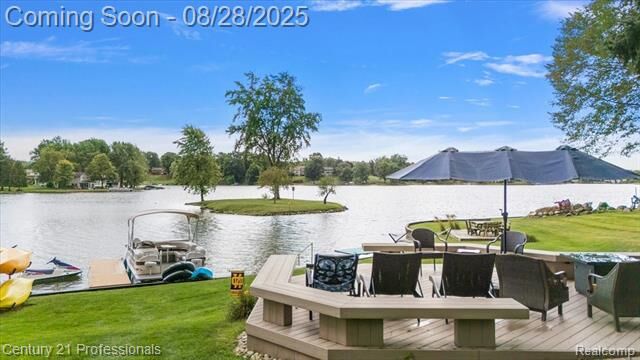 Property Photo: 1463 Pebble Creek Drive MI 48455