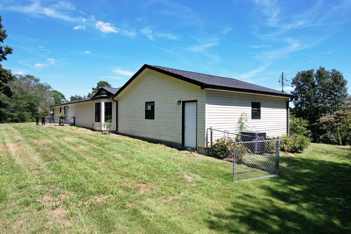 Property Photo: 914 Hickory Avenue TN 37343