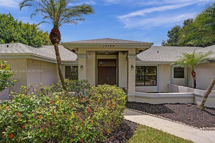 15365 Meadow Wood Dr  Wellington FL 33414 photo