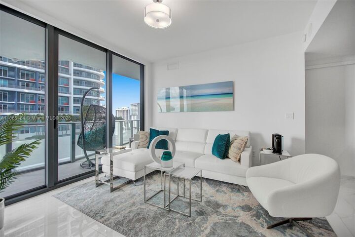 Property Photo: 1300 S Miami Ave 1407 FL 33130