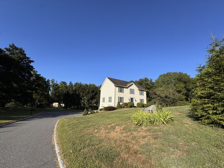 Property Photo:  2 Joes Hill Road  CT 06811 