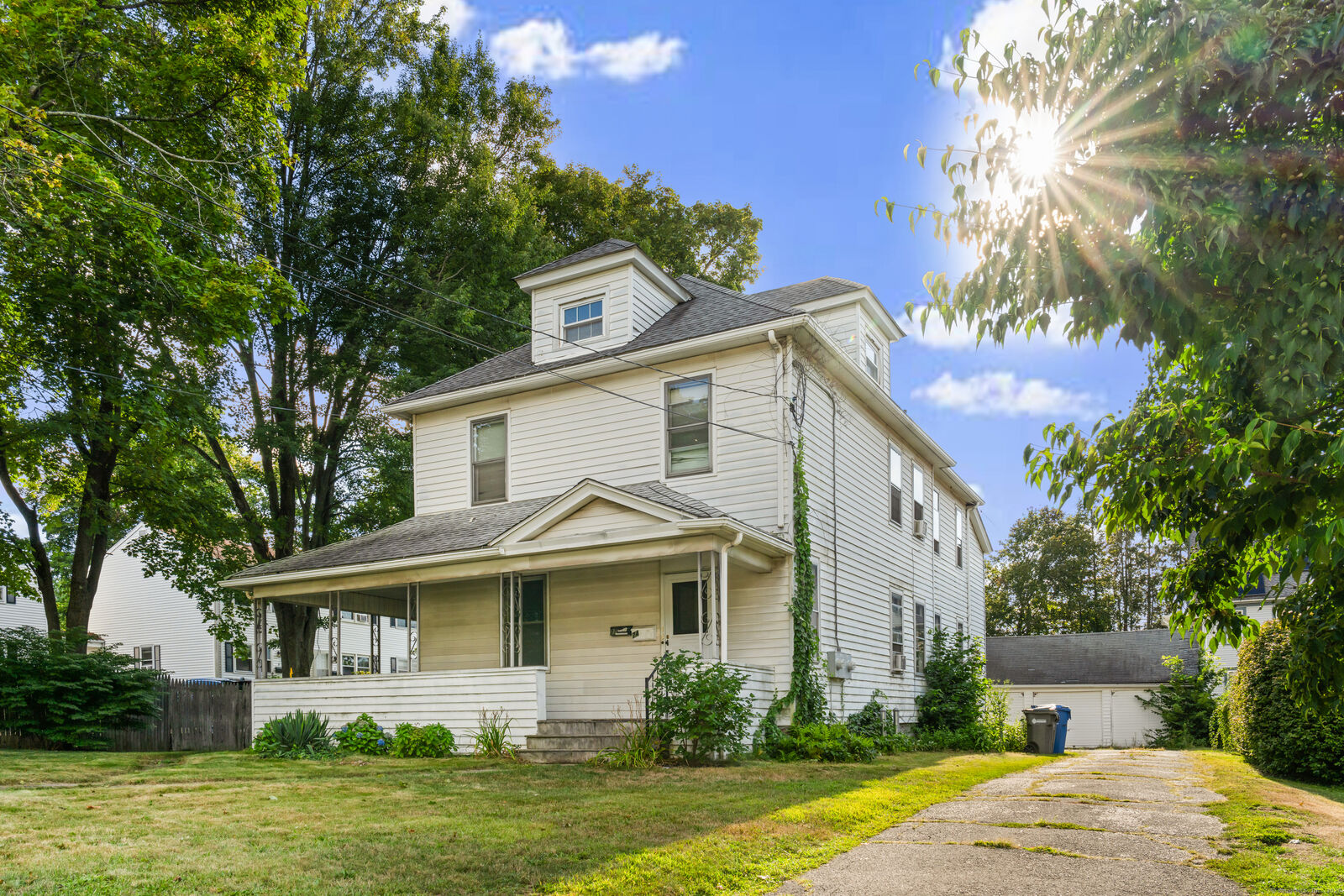 Property Photo:  72 Pine Street  CT 06040 