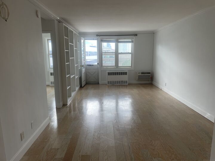 Property Photo: 700 Summer Street Apt 7K CT 06901
