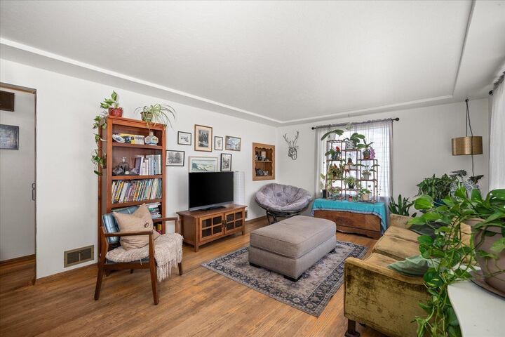 Property Photo:  2511 E Marshall Ave  WA 99207 