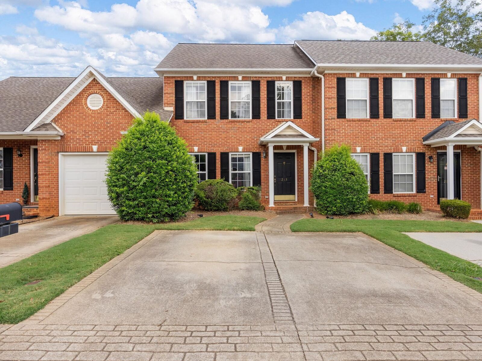 Property Photo:  213 Rexford Drive  SC 29369 