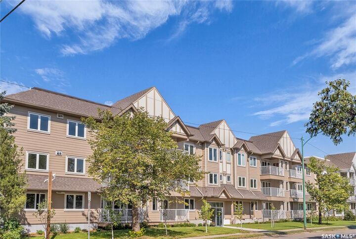 Property Photo: 318 108th Street 105 SK S7N 1P8