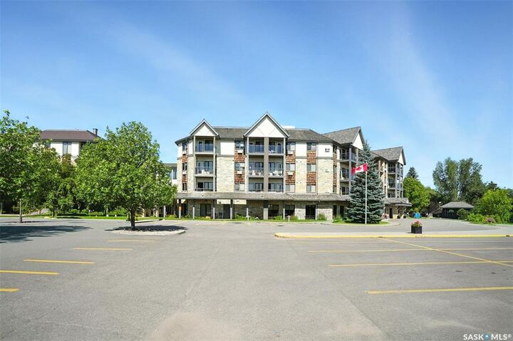Property Photo: 1622 Acadia Drive 208 SK S7H 5H7