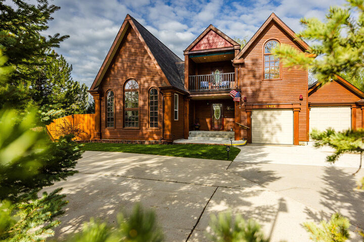 Property Photo:  1902 Sparrow Hawk Road  WY 82801 