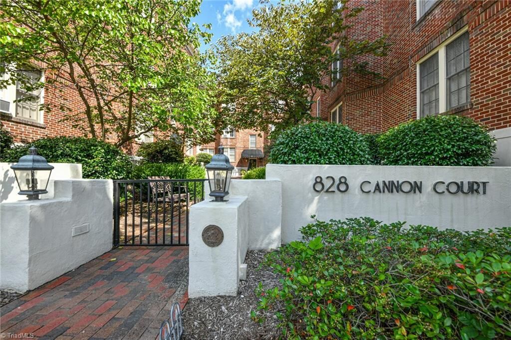 Property Photo:  828 N Elm Street C3  NC 27401 