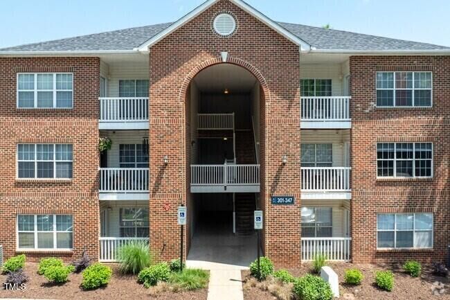 Property Photo: 1611 Kenmore Drive NC 27520