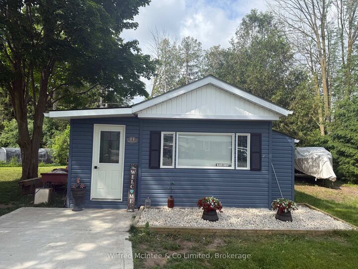 11 Bluejay Court  Brockton ON N0G 2V0 photo