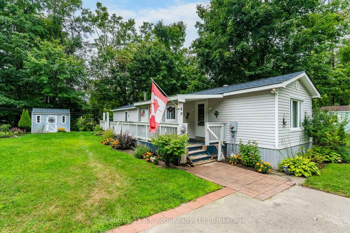 Property Photo:  5263 Elliott Side Road 49  ON L4R 4K3 