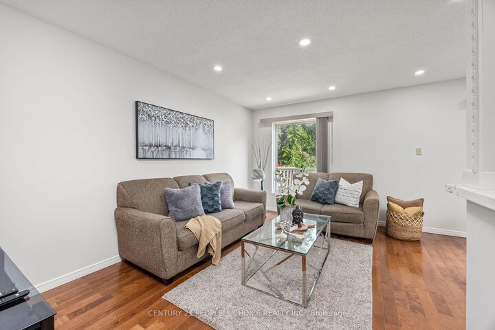 Property Photo: 3500 Glen Erin Drive 23 ON L5L 1W6